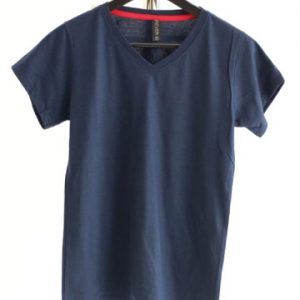 เสื้อยืดคอวี